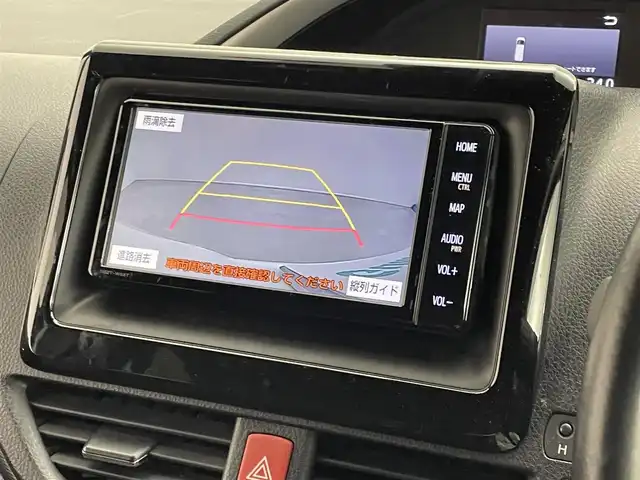 トヨタ ヴォクシー ZS 煌Ⅲ 埼玉県 2020(令2)年 4万km ホワイトパールクリスタルシャイン 社外ナビ　バックカメラ　ビルトインＥＴＣ２．０　前後ドライブレコーダー　セーフティセンス　クルーズコントロール　ＨＤＭＩ　純正アルミホイール　オートハイビーム　ＬＥＤヘッドライト　地デジフルセグ