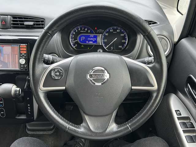 日産 デイズ ハイウェイスターG 石川県 2015(平27)年 5.9万km プレミアムパープルP エマージェンシーブレーキセット/・エマージェンシーブレーキ/・VDC/・踏み間違い防止アシスト/純正SDナビゲーション/【CD・Bluetooth・フルセグTV・SD】/型番：MM115D-W/アラウンドヴューモニター/ETC/ステアリングスイッチ/プッシュスタート/・スマートキー/HIDヘッドライト/・オートライト/・フォグランプ/取扱説明書