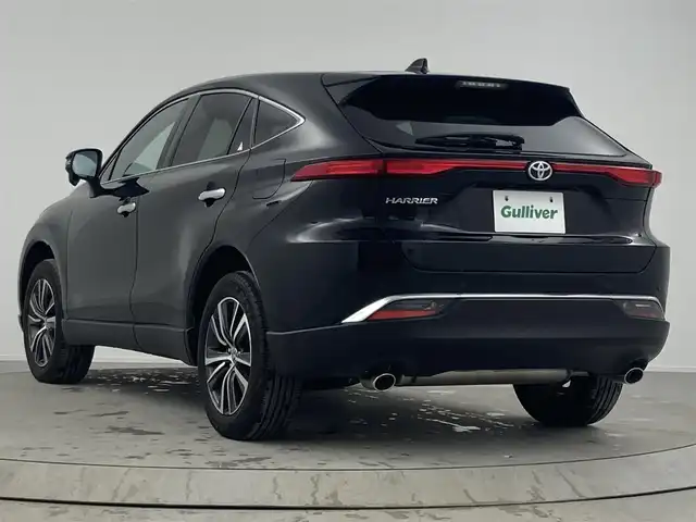 トヨタ ハリアー G 熊本県 2023(令5)年 1.1万km ブラック トヨタセーフティセンス/　　・プリクラッシュセーフティ/　　・レーンディバーチャーアラート/　　・レーントレーシングアシスト/　　・レーダークルーズコントロール/　　・オートマチックハイビーム/　　・ロードサインアシスト/デジタルインナーミラー/ドライブレコーダー/純正8インチディスプレイオーディオ/　　・BT/フルセグ/バックカメラ/ビルトインETC2.0/ハーフレザーシート/パワーシート（D席）/パワーバックドア/純正LEDヘッドライト/フォグランプ/純正18インチアルミホイール/取扱説明書/スペアキー
