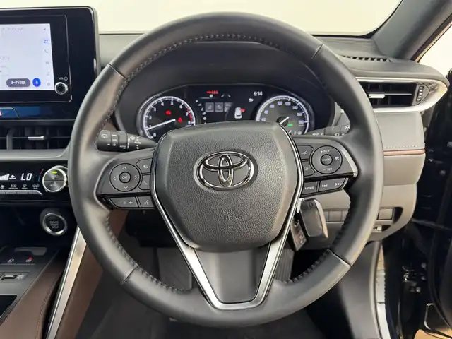 トヨタ ハリアー G 愛知県 2023(令5)年 1.1万km ブラック トヨタセーフティセンス/　　・プリクラッシュセーフティ/　　・レーンディバーチャーアラート/　　・レーントレーシングアシスト/　　・レーダークルーズコントロール/　　・オートマチックハイビーム/　　・ロードサインアシスト/デジタルインナーミラー/ドライブレコーダー/純正8インチディスプレイオーディオ/　　・BT/フルセグ/バックカメラ/ビルトインETC2.0/ハーフレザーシート/パワーシート（D席）/パワーバックドア/純正LEDヘッドライト/フォグランプ/純正18インチアルミホイール/取扱説明書/スペアキー