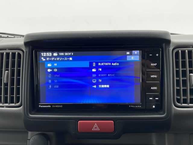 スズキ エブリイ JOIN 長野県 2024(令6)年 2.8万km デニムブルーメタリック 4WD/社外メモリナビ/Bluetooth／CD／DVD／フルセグTV/ETC/横滑り防止装置/衝突被害軽減システム/運転席シートヒーター/純正フロアマット/純正ドアバイザー/両側スライドドア/コーナーセンサー/オートライト/LEDヘッドライト/電格ミラー/リモコンキー/スペアキー1本