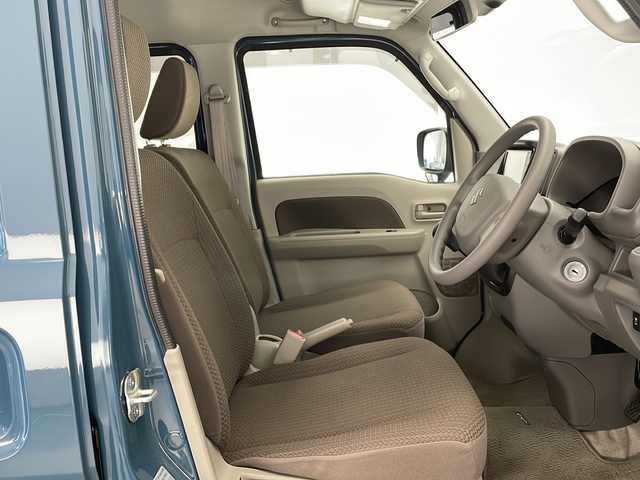 スズキ エブリイ JOIN 長野県 2024(令6)年 2.8万km デニムブルーメタリック 4WD/社外メモリナビ/Bluetooth／CD／DVD／フルセグTV/ETC/横滑り防止装置/衝突被害軽減システム/運転席シートヒーター/純正フロアマット/純正ドアバイザー/両側スライドドア/コーナーセンサー/オートライト/LEDヘッドライト/電格ミラー/リモコンキー/スペアキー1本