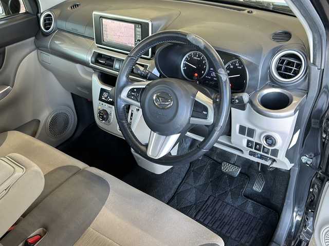 ダイハツ キャスト スタイル G SAⅡ 静岡県 2016(平28)年 5.3万km ブラックマイカ 純正ナビ/・CD/DVD/SD/ipod/USB/AUX/Bluetooth/・ラジオ/フルセグTV/主要装備/・バックカメラ　/・純正フロアマット　/・純正アルミホイール　/・ＬＥＤヘッドライト　/・オートライト　/・盗難防止装置　/・プッシュスタート　/・スマートキー　/・アイドリングストップ　/・ステアリングリモコン　/・フォグランプ/・ベンチシート/・オートエアコン