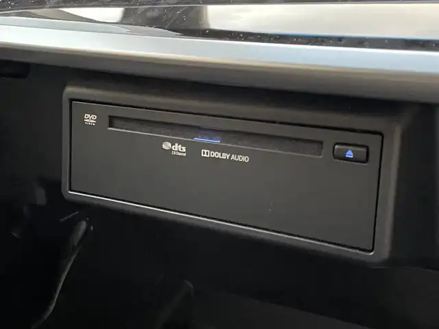 トヨタ アルファード S タイプゴールド 大阪府 2021(令3)年 2.2万km ホワイトパールクリスタルシャイン ワンオーナー/OP：T-Connectナビキッド/OP：CD・DVDデッキ/OP：TV＋AppleCarPlay＋AndroidAuto/前後ドライブレコーダー【TZ-D305W】/純正9インチディスプレイオーディオ/　フルセグTV/FM/AM/Bluetooth/ToyotaSafetySense/　・プリクラッシュセーフティ/　・レーントレーシングアシスト/　・レーダークルーズコントロール/　・ロードサインアシスト/　・アダプティブハイビームシステム/パワーバックドア/ハーフレザーシート/純正18インチアルミホイール/3眼LEDヘッドライト/LEDシーケンシャルターンランプ（フロント・リア）/後席用アクセサリーコンセント（AC100V・100W）/スペアキー1本