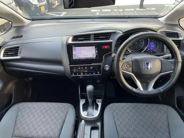 ホンダ フィット 13G Fパッケージ ファインED 福岡県 2016(平28)年 3万km クリスタルブラックパール ワンオーナー/純正ディーラーナビ/・Bluetooth/・ワンセグTV/・USB/・ラジオ/・CD/DVD/SD/アイドリングストップ/横滑り防止システム/ビルトインETC/バックカメラ/プッシュスタート/純正フロアマット/取扱説明書/保証書/スペアキー×1