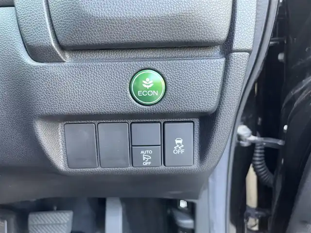 ホンダ フィット 13G Fパッケージ ファインED 福岡県 2016(平28)年 3万km クリスタルブラックパール ワンオーナー/純正ディーラーナビ/・Bluetooth/・ワンセグTV/・USB/・ラジオ/・CD/DVD/SD/アイドリングストップ/横滑り防止システム/ビルトインETC/バックカメラ/プッシュスタート/純正フロアマット/取扱説明書/保証書/スペアキー×1