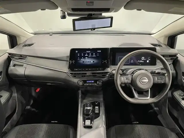 日産 ノート X 愛知県 2021(令3)年 2.2万km オーロラフレアブルーパール 純正９インチナビ　/（FM/AM/Bluetooth/USB/HDMI/AppleCarPlay/AndroidAuto/フルセグTV)/アラウンドビューモニター　/衝突軽減ブレーキ　/プロパイロット　/ブラインドスポットモニター　/ワイヤレス充電　/デジタルインナーミラー　/ビルトインＥＴＣ２．０　/ＳＯＳコール　/踏み間違い衝突防止/車線逸脱警報/標識検知機能/クリアランスソナー/ドライブレコーダー　/USB入力端子/オートライト/純正フロアマット/電動パーキングブレーキ