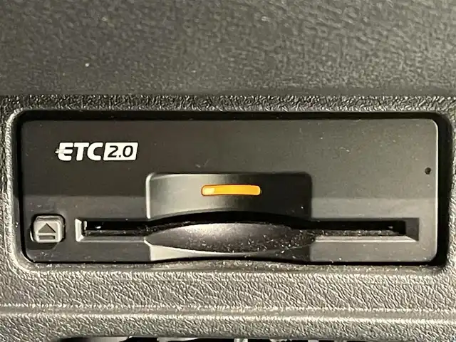 日産 ノート X 愛知県 2021(令3)年 2.2万km オーロラフレアブルーパール 純正９インチナビ　/（FM/AM/Bluetooth/USB/HDMI/AppleCarPlay/AndroidAuto/フルセグTV)/アラウンドビューモニター　/衝突軽減ブレーキ　/プロパイロット　/ブラインドスポットモニター　/ワイヤレス充電　/デジタルインナーミラー　/ビルトインＥＴＣ２．０　/ＳＯＳコール　/踏み間違い衝突防止/車線逸脱警報/標識検知機能/クリアランスソナー/ドライブレコーダー　/USB入力端子/オートライト/純正フロアマット/電動パーキングブレーキ