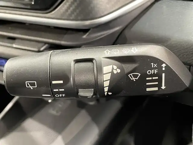 日産 ノート X 愛知県 2021(令3)年 2.2万km オーロラフレアブルーパール 純正９インチナビ　/（FM/AM/Bluetooth/USB/HDMI/AppleCarPlay/AndroidAuto/フルセグTV)/アラウンドビューモニター　/衝突軽減ブレーキ　/プロパイロット　/ブラインドスポットモニター　/ワイヤレス充電　/デジタルインナーミラー　/ビルトインＥＴＣ２．０　/ＳＯＳコール　/踏み間違い衝突防止/車線逸脱警報/標識検知機能/クリアランスソナー/ドライブレコーダー　/USB入力端子/オートライト/純正フロアマット/電動パーキングブレーキ