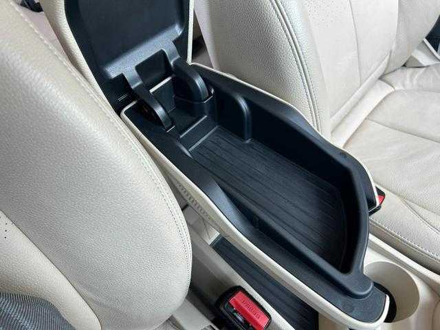 ＢＭＷ ２１８ｄ アクティブツアラー ラグジュアリー 埼玉県 2018(平30)年 3.1万km プラチナシルバー ワンオーナー　/白革シート　/純正ナビ　/アンビエントライト　/コンフォートアクセス　/パワーシート　/シートヒーター　/パワーバックドア　/バックカメラ　/前後ドライブレコーダー　/純正１６インチアルミホイール