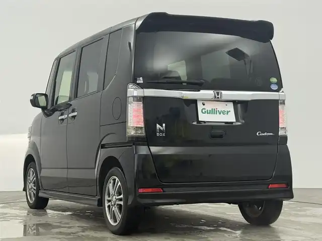 ホンダ Ｎ ＢＯＸ カスタム SSパッケージ 愛知県 2015(平27)年 6.4万km スマートブラック SDナビ/・地デジTV/・CD/DVD/・AM/FM/・Bluetooth/・AUX/両側パワースライドドア/前方ドライブレコーダー/純正フロアマット/純正14インチアルミホイール/横滑り防止装置/オートライト/ETC/スマートキー