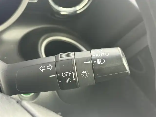 ホンダ Ｎ ＢＯＸ カスタム SSパッケージ 愛知県 2015(平27)年 6.4万km スマートブラック SDナビ/・地デジTV/・CD/DVD/・AM/FM/・Bluetooth/・AUX/両側パワースライドドア/前方ドライブレコーダー/純正フロアマット/純正14インチアルミホイール/横滑り防止装置/オートライト/ETC/スマートキー