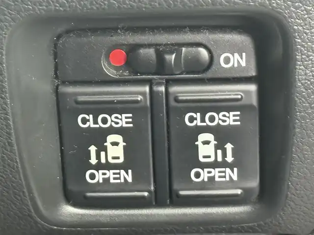 ホンダ Ｎ ＢＯＸ カスタム SSパッケージ 愛知県 2015(平27)年 6.4万km スマートブラック SDナビ/・地デジTV/・CD/DVD/・AM/FM/・Bluetooth/・AUX/両側パワースライドドア/前方ドライブレコーダー/純正フロアマット/純正14インチアルミホイール/横滑り防止装置/オートライト/ETC/スマートキー