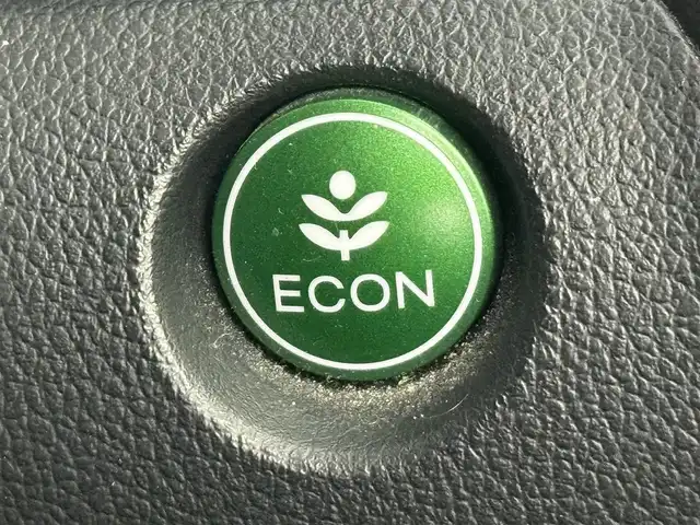 ホンダ Ｎ ＢＯＸ カスタム SSパッケージ 愛知県 2015(平27)年 6.4万km スマートブラック SDナビ/・地デジTV/・CD/DVD/・AM/FM/・Bluetooth/・AUX/両側パワースライドドア/前方ドライブレコーダー/純正フロアマット/純正14インチアルミホイール/横滑り防止装置/オートライト/ETC/スマートキー