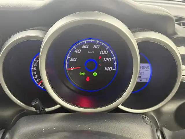 ホンダ Ｎ ＢＯＸ カスタム SSパッケージ 愛知県 2015(平27)年 6.4万km スマートブラック SDナビ/・地デジTV/・CD/DVD/・AM/FM/・Bluetooth/・AUX/両側パワースライドドア/前方ドライブレコーダー/純正フロアマット/純正14インチアルミホイール/横滑り防止装置/オートライト/ETC/スマートキー