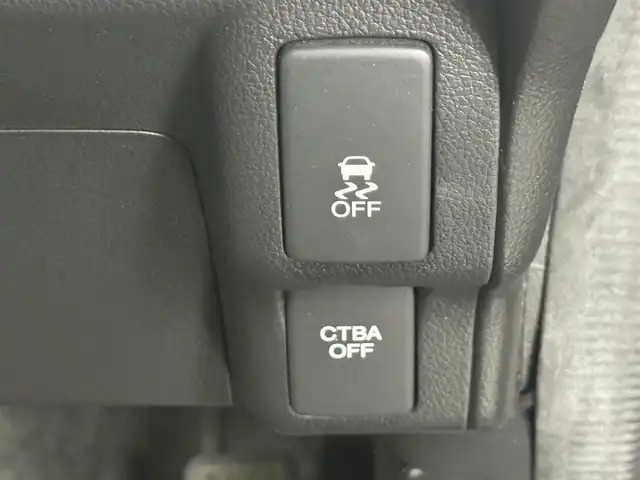 ホンダ Ｎ ＢＯＸ カスタム SSパッケージ 愛知県 2015(平27)年 6.4万km スマートブラック SDナビ/・地デジTV/・CD/DVD/・AM/FM/・Bluetooth/・AUX/両側パワースライドドア/前方ドライブレコーダー/純正フロアマット/純正14インチアルミホイール/横滑り防止装置/オートライト/ETC/スマートキー