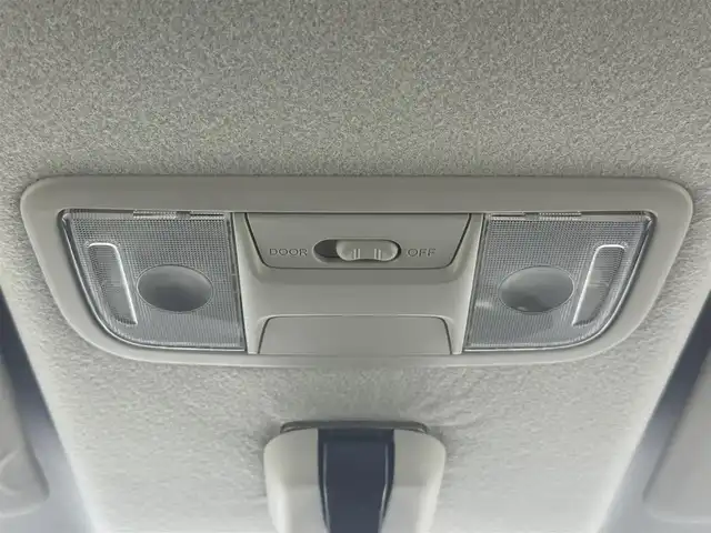 ホンダ Ｎ ＢＯＸ カスタム SSパッケージ 愛知県 2015(平27)年 6.4万km スマートブラック SDナビ/・地デジTV/・CD/DVD/・AM/FM/・Bluetooth/・AUX/両側パワースライドドア/前方ドライブレコーダー/純正フロアマット/純正14インチアルミホイール/横滑り防止装置/オートライト/ETC/スマートキー