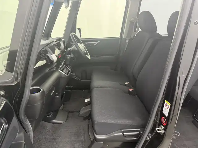 ホンダ Ｎ ＢＯＸ カスタム SSパッケージ 愛知県 2015(平27)年 6.4万km スマートブラック SDナビ/・地デジTV/・CD/DVD/・AM/FM/・Bluetooth/・AUX/両側パワースライドドア/前方ドライブレコーダー/純正フロアマット/純正14インチアルミホイール/横滑り防止装置/オートライト/ETC/スマートキー