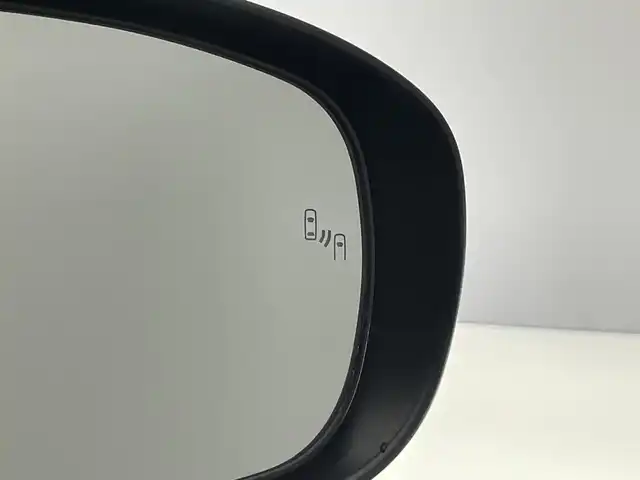 トヨタ ライズ Z 愛知県 2023(令5)年 2.2万km ブラックマイカメタリック 純正９型ＤＡ　バックカメラ　シートヒーター　ＨＤＭＩ　ＢＳＭ　フルセグＴＶ　カープレイ　前後ドラレコ　ＥＴＣ　スマアシ　衝突軽減　追従クルコン　コーナーセンサー　ＬＥＤオートライト　純正マット　ドアバイザー　禁煙車