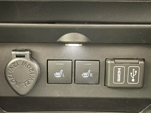 トヨタ ライズ Z 愛知県 2023(令5)年 2.2万km ブラックマイカメタリック 純正９型ＤＡ　バックカメラ　シートヒーター　ＨＤＭＩ　ＢＳＭ　フルセグＴＶ　カープレイ　前後ドラレコ　ＥＴＣ　スマアシ　衝突軽減　追従クルコン　コーナーセンサー　ＬＥＤオートライト　純正マット　ドアバイザー　禁煙車