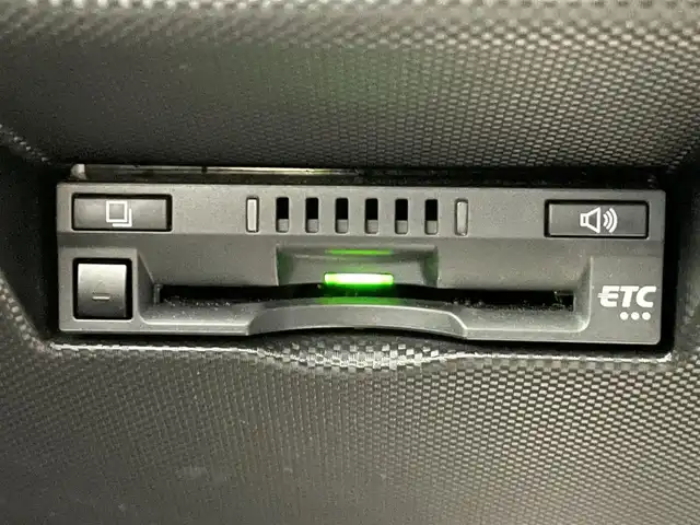 トヨタ ライズ Z 愛知県 2023(令5)年 2.2万km ブラックマイカメタリック 純正９型ＤＡ　バックカメラ　シートヒーター　ＨＤＭＩ　ＢＳＭ　フルセグＴＶ　カープレイ　前後ドラレコ　ＥＴＣ　スマアシ　衝突軽減　追従クルコン　コーナーセンサー　ＬＥＤオートライト　純正マット　ドアバイザー　禁煙車