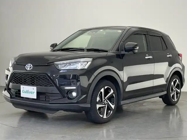 トヨタ ライズ Z 愛知県 2023(令5)年 2.2万km ブラックマイカメタリック 純正９型ＤＡ　バックカメラ　シートヒーター　ＨＤＭＩ　ＢＳＭ　フルセグＴＶ　カープレイ　前後ドラレコ　ＥＴＣ　スマアシ　衝突軽減　追従クルコン　コーナーセンサー　ＬＥＤオートライト　純正マット　ドアバイザー　禁煙車