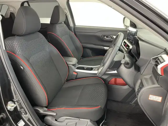 トヨタ ライズ Z 愛知県 2023(令5)年 2.2万km ブラックマイカメタリック 純正９型ＤＡ　バックカメラ　シートヒーター　ＨＤＭＩ　ＢＳＭ　フルセグＴＶ　カープレイ　前後ドラレコ　ＥＴＣ　スマアシ　衝突軽減　追従クルコン　コーナーセンサー　ＬＥＤオートライト　純正マット　ドアバイザー　禁煙車