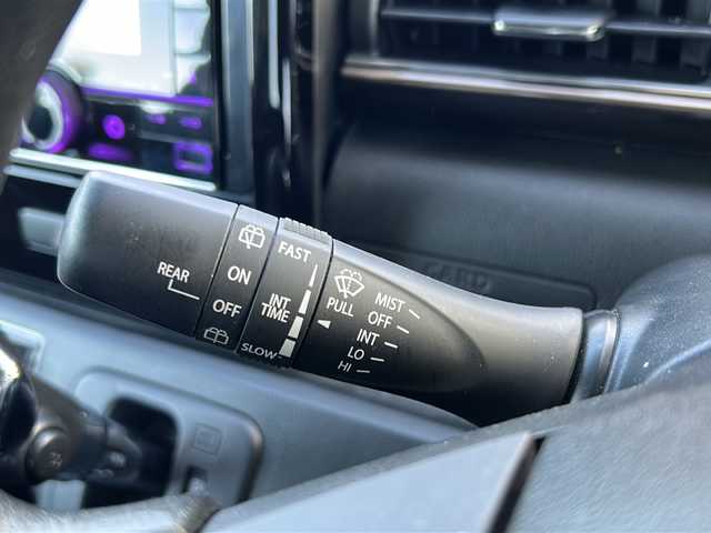 スズキ ワゴンＲ カスタムＺ HYBRID ZX 鳥取県 2025(令7)年 1.3万km ブルーイッシュブラックパール3 ワンオーナー/スマートキーx２個/デュアルカメラサポート/アダクティブクルーズ/ドライブレコーダー/クリアランスソナー/トラクションコントロール/D席シートヒーター/CD/USBオーディオ/オートエアコン/オートライト/LEDヘッドライト/LEDフォグライト/ベンチシート/社外フロアマット/保証書・取説