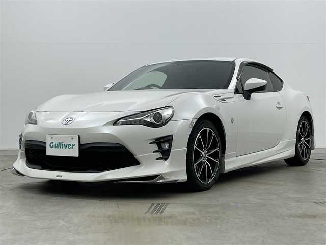 トヨタ ８６ GT 岡山県 2017(平29)年 6.5万km クリスタルホワイトパール モデリスタエアロ/純正ナビ/・FM/AM/Bluetooth/フルセグ/CD/DVD/バックカメラ/クルーズコントロール/LEDヘッドライト/・オートライト/・フォグライト/パドルシフト/プッシュスタート/・スマートキー/オートライト/純正フロアマット/純正17インチアルミ