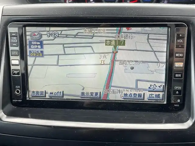 トヨタ ヴォクシー ZS 道央・札幌 2008(平20)年 18.6万km ホワイトパールクリスタルシャイン ・４WD/・寒冷地仕様/・純正HDDナビ/フルセグTV／ラジオ／ＣＤ／ＤＶＤ/・純正フリップダウンモニター/・バックカメラ/・片側パワースライドドア/・ＷＡＣ/・パドルシフト/・ドライブレコーダー/・社外エンジンスターター/・ビルトインＥＴＣ/・フォグランプ/・スペアキー/・社外15インチAW/・ウィンカーミラー/・純正フロアマット/・取扱説明書