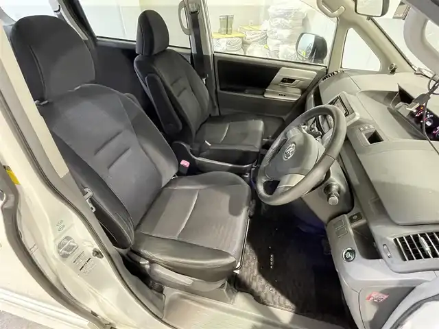 トヨタ ヴォクシー ZS 道央・札幌 2008(平20)年 18.6万km ホワイトパールクリスタルシャイン ・４WD/・寒冷地仕様/・純正HDDナビ/フルセグTV／ラジオ／ＣＤ／ＤＶＤ/・純正フリップダウンモニター/・バックカメラ/・片側パワースライドドア/・ＷＡＣ/・パドルシフト/・ドライブレコーダー/・社外エンジンスターター/・ビルトインＥＴＣ/・フォグランプ/・スペアキー/・社外15インチAW/・ウィンカーミラー/・純正フロアマット/・取扱説明書