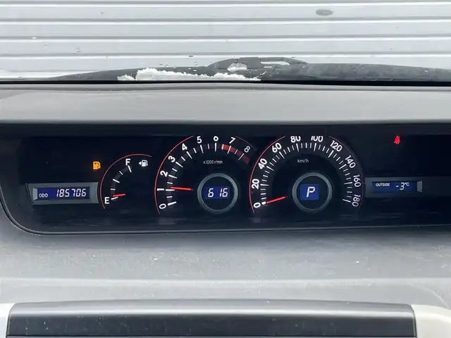 トヨタ ヴォクシー ZS 道央・札幌 2008(平20)年 18.6万km ホワイトパールクリスタルシャイン ・４WD/・寒冷地仕様/・純正HDDナビ/フルセグTV／ラジオ／ＣＤ／ＤＶＤ/・純正フリップダウンモニター/・バックカメラ/・片側パワースライドドア/・ＷＡＣ/・パドルシフト/・ドライブレコーダー/・社外エンジンスターター/・ビルトインＥＴＣ/・フォグランプ/・スペアキー/・社外15インチAW/・ウィンカーミラー/・純正フロアマット/・取扱説明書