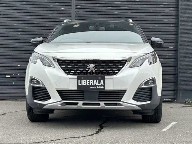 プジョー ３００８ GTライン ブルー HDi 宮崎県 2020(令2)年 3.8万km パール ワンオーナー/純正ディスプレイオーディオ/Bluetooth/AndroidAuto/AppleCarPlay/USB/バックカメラ/・全周囲取り込みカメラ/ブラインドスポットモニター/ダウンヒルアシストコントロール/アダプティブクルーズコントロール/LEDヘッドライト/・フォグランプ/・オートライト/ハーフレザーシート/・D席パワーシート/・D席マッサージ機能/・D/N席シートヒーター/電動リアゲート/・フットオープナー /前後ドライブレコーダー/ETC/純正18インチアルミホイール/革巻きステアリング/・ステアリングスイッチ/・パドルシフト/ワイヤレス充電器