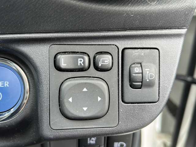 トヨタ アクア S スタイルブラック 千葉県 2020(令2)年 0.4万km ホワイトパールクリスタルシャイン ナビＮＳＺＴ－Ｗ６８Ｔ　全方位カメラ　ドラレコ　ビルトインＥＴＣ　ＢＴ　フルセグＴＶ　トヨタセーフティセンス　前後センサー　プッシュスタート　スマートキー　LEDライト フロアマット　バイザー