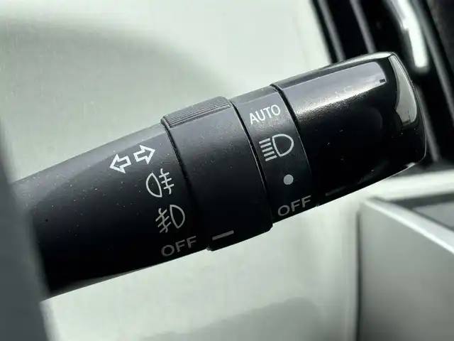 トヨタ プリウス α S 宮城県 2014(平26)年 18万km ホワイトパールクリスタルシャイン 登録時走行距離179218km/フロントワイパーデアイサー（寒冷地仕様）/バックカメラ/オートライト/ヘッドライトレベライザー/ウインカーミラー/電格ミラー/ドアバイザー/ＨＤＭＩ/CD/DVD/ＡＭ／ＦＭ/プッシュスタート/スマートキー