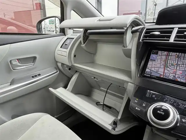 トヨタ プリウス α S 宮城県 2014(平26)年 18万km ホワイトパールクリスタルシャイン 登録時走行距離179218km/フロントワイパーデアイサー（寒冷地仕様）/バックカメラ/オートライト/ヘッドライトレベライザー/ウインカーミラー/電格ミラー/ドアバイザー/ＨＤＭＩ/CD/DVD/ＡＭ／ＦＭ/プッシュスタート/スマートキー