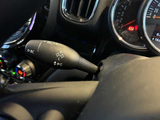 ＭＩＮＩ ミニ クロスオーバー クーパー D オール4 茨城県 2018(平30)年 5.5万km ライトホワイト ワンオーナー/前後ドラレコ/社外アルミ＆スタッドレス（17インチ）/Rガラスフィルム加工/ペッパーパッケージ/アンビエントライト/コンフォートアクセス/インテリジェントS/ACC/LKA/純正ナビ/バックカメラ/ミラー一体型ETC/前後ドラレコ/パワーバックドア/スマートキー/プッシュスタート