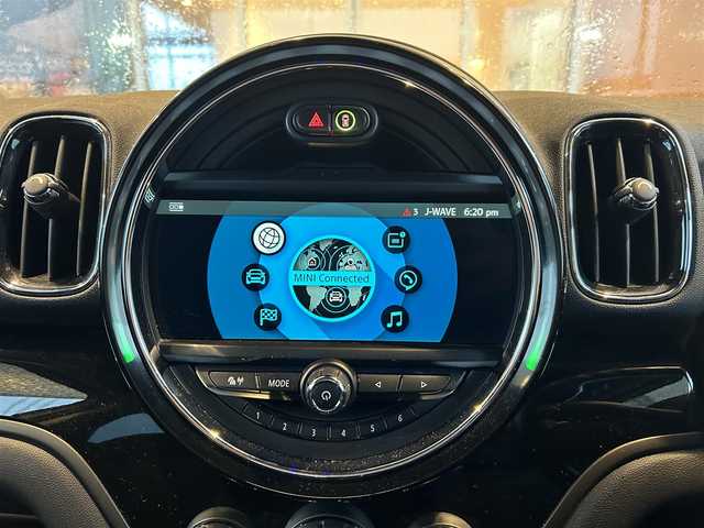 ＭＩＮＩ ミニ クロスオーバー クーパー D オール4 茨城県 2018(平30)年 5.5万km ライトホワイト ワンオーナー/前後ドラレコ/社外アルミ＆スタッドレス（17インチ）/Rガラスフィルム加工/ペッパーパッケージ/アンビエントライト/コンフォートアクセス/インテリジェントS/ACC/LKA/純正ナビ/バックカメラ/ミラー一体型ETC/前後ドラレコ/パワーバックドア/スマートキー/プッシュスタート