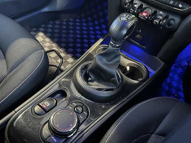 ＭＩＮＩ ミニ クロスオーバー クーパー D オール4 茨城県 2018(平30)年 5.5万km ライトホワイト ワンオーナー/前後ドラレコ/社外アルミ＆スタッドレス（17インチ）/Rガラスフィルム加工/ペッパーパッケージ/アンビエントライト/コンフォートアクセス/インテリジェントS/ACC/LKA/純正ナビ/バックカメラ/ミラー一体型ETC/前後ドラレコ/パワーバックドア/スマートキー/プッシュスタート