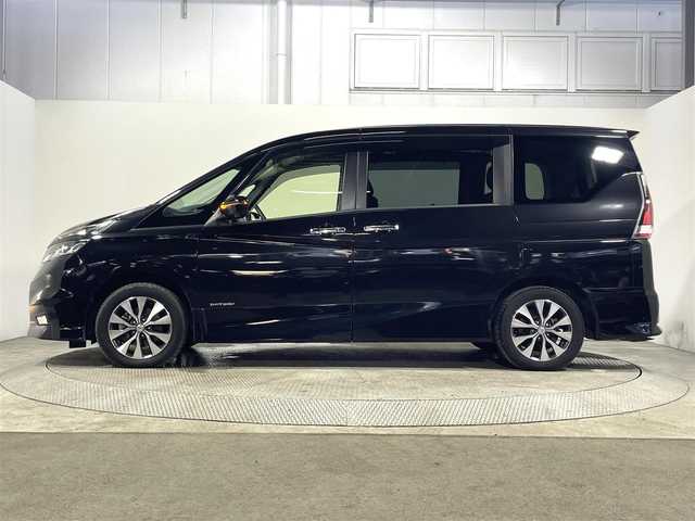 日産 セレナ ハイウェイスターVセレクションⅡ 大阪府 2018(平30)年 7万km ダイヤモンドブラック 純正9インチナビ/フルセグTV/CD/DVD/AM/FM/Bluetooth接続/アラウンドビューモニター/プッシュスタート/インテリジェントキー/ETC/両側パワースライドドア/コーナーセンサー/パーキングアシスト/LEDヘッドランプ/オートライト/クルーズコントロール/衝突軽減/アイドリングストップ/純正16インチAW/取扱説明書/保証書