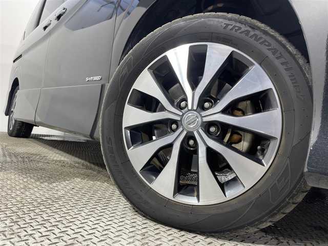 日産 セレナ ハイウェイスターVセレクションⅡ 大阪府 2018(平30)年 7万km ダイヤモンドブラック 純正9インチナビ/フルセグTV/CD/DVD/AM/FM/Bluetooth接続/アラウンドビューモニター/プッシュスタート/インテリジェントキー/ETC/両側パワースライドドア/コーナーセンサー/パーキングアシスト/LEDヘッドランプ/オートライト/クルーズコントロール/衝突軽減/アイドリングストップ/純正16インチAW/取扱説明書/保証書