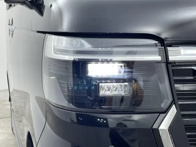 ホンダ Ｎ ＢＯＸ カスタム ターボ 群馬県 2023(令5)年 1.5万km クリスタルブラックパール 禁煙車　純正８インチディスプレイオーディオ　衝突軽減　横滑り防止　パドルシフト　電動パーキングブレーキ　ドラレコ　ＬＥＤヘッド　前後カメラ　両側パワスラ　ＥＴＣ　純正フロアマット　シートヒーター