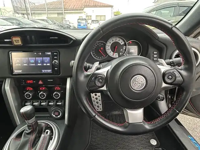 トヨタ ８６ GT リミテッド 奈良県 2017(平29)年 4万km クリスタルブラックシリカ 純正メーカーナビ/クルコン/ハーフレザー/パドルシフト/フルセグTV/バックカメラ/ETC/ドラレコ/Bluetooth/純正フロアマット/オートライト/バックカメラ/ドラレコ/保証書/取扱説明書