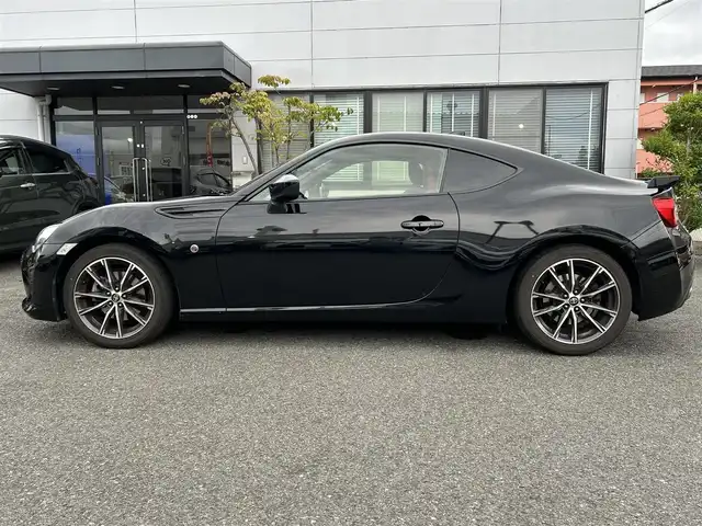 トヨタ ８６ GT リミテッド 奈良県 2017(平29)年 4万km クリスタルブラックシリカ 純正メーカーナビ/クルコン/ハーフレザー/パドルシフト/フルセグTV/バックカメラ/ETC/ドラレコ/Bluetooth/純正フロアマット/オートライト/バックカメラ/ドラレコ/保証書/取扱説明書
