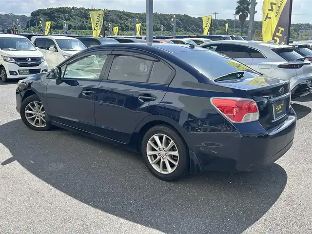 スバル インプレッサ Ｇ４ 2．0i 千葉県 2014(平26)年 4.3万km ディープシーブルーパール ユーザー買取車両/純正メモリナビ(AVIC-RZ901)/・フルセグ/BT/DVD/CD/USB/ETC/キーレスエントリー/純正16インチAW/社外フロアマット/HIDヘッドライト/オートライト