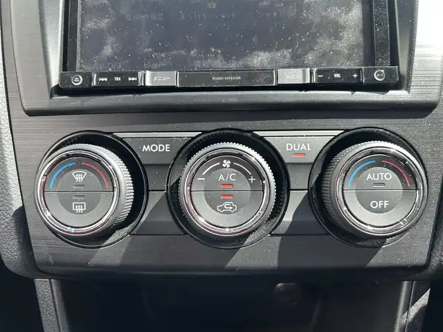 スバル インプレッサ Ｇ４ 2．0i 千葉県 2014(平26)年 4.3万km ディープシーブルーパール ユーザー買取車両/純正メモリナビ(AVIC-RZ901)/・フルセグ/BT/DVD/CD/USB/ETC/キーレスエントリー/純正16インチAW/社外フロアマット/HIDヘッドライト/オートライト