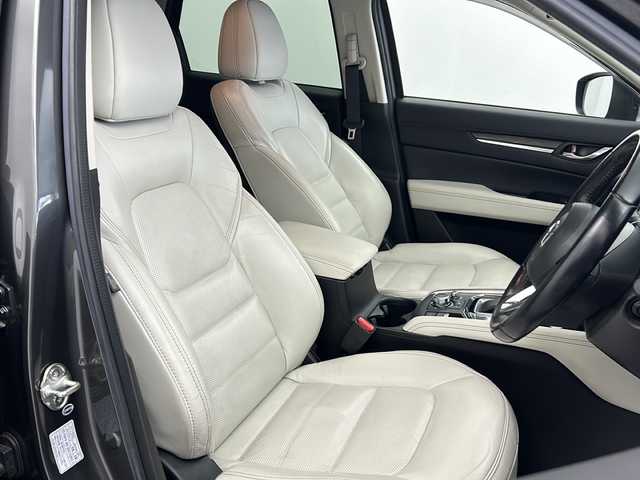 マツダ ＣＸ－５ XD Lパッケージ 大阪府 2017(平29)年 5.6万km マシーングレープレミアムM 純正ナビ/【FM/AM/フルセグTV/Bluetooth/USB/AUX】/ホワイトレザーシート/前後シートヒーター/パワーバックドア/ブラインドスポットモニター/ヘッドアップディスプレイ/前後コーナーセンサー/オートマチックハイビーム/衝突軽減システム/バックカメラ/サイドカメラ/スマートキー/プッシュスタート/保証書/取扱説明書/点検記録簿