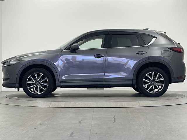マツダ ＣＸ－５ XD Lパッケージ 大阪府 2017(平29)年 5.6万km マシーングレープレミアムM 純正ナビ/【FM/AM/フルセグTV/Bluetooth/USB/AUX】/ホワイトレザーシート/前後シートヒーター/パワーバックドア/ブラインドスポットモニター/ヘッドアップディスプレイ/前後コーナーセンサー/オートマチックハイビーム/衝突軽減システム/バックカメラ/サイドカメラ/スマートキー/プッシュスタート/保証書/取扱説明書/点検記録簿