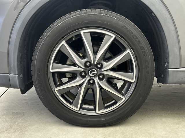 マツダ ＣＸ－５ XD Lパッケージ 大阪府 2017(平29)年 5.6万km マシーングレープレミアムM 純正ナビ/【FM/AM/フルセグTV/Bluetooth/USB/AUX】/ホワイトレザーシート/前後シートヒーター/パワーバックドア/ブラインドスポットモニター/ヘッドアップディスプレイ/前後コーナーセンサー/オートマチックハイビーム/衝突軽減システム/バックカメラ/サイドカメラ/スマートキー/プッシュスタート/保証書/取扱説明書/点検記録簿