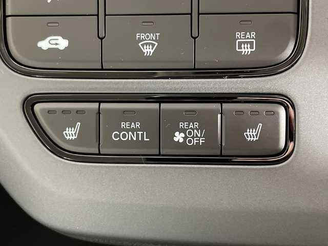 ホンダ フリード ハイブリット e:HEV AIR EX 神奈川県 2025(令7)年 0.1千km ソニックグレーパール 登録済未使用車/純正9型ディスプレイオーディオ【LXM-242ZFNI】/ホンダコネクトナビ/フルセグ　Bluetooth　AM FM　USB　iPod　/両側電動スライドドア【サンシェード】/ホンダセンシング/CMBS衝突軽減ブレーキ/誤発進抑制機能/急アクセル抑制機能/路外逸脱抑制機能/アダブティブクルーズコントロール/LKAS車線維持支援システム/先行車発進お知らせ機能/標識認識機能/ブラインドスポットインフォメーション/パーキングセンサーシステム/後退出庫サポート/オートハイビーム/革巻きステアリング/前席シートヒーター/ECON/電動パーキングブレーキ/オートブレーキホールド/プッシュスタート/スマートキー/純正15インチアルミホイール/LEDヘッドランプ/オートライト/スペアキー